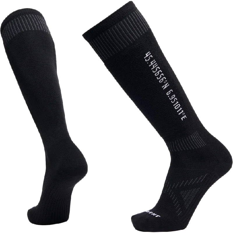 Novelty men's socks with unique patternsCore Ultra Light Snow Sock