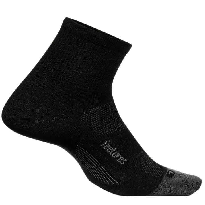 Stretchable men's socks for a flexible fitElite Merino 10 Cushion Quarter