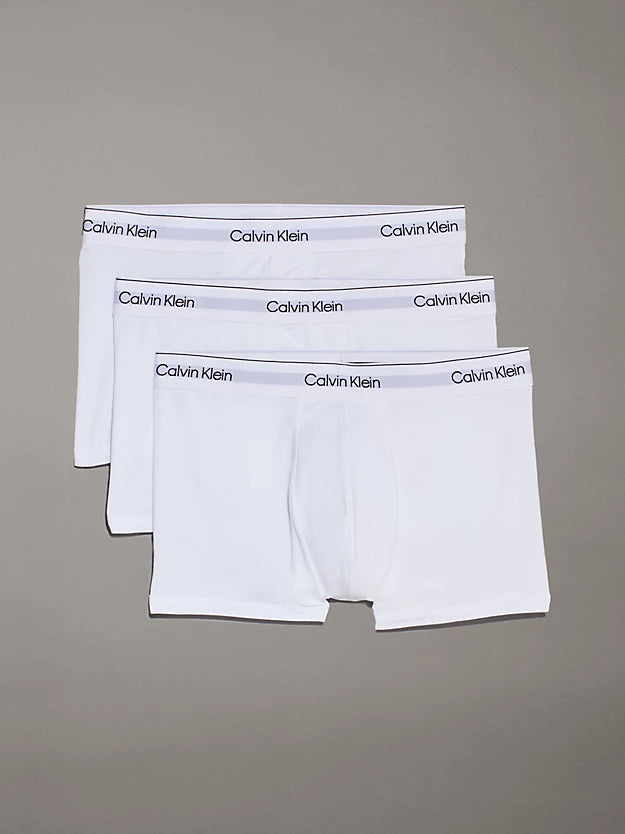 Tag - less men's trunks for irritation - free comfortCalvin Klein 3 Pack Men's Modern Cotton Trunks - White