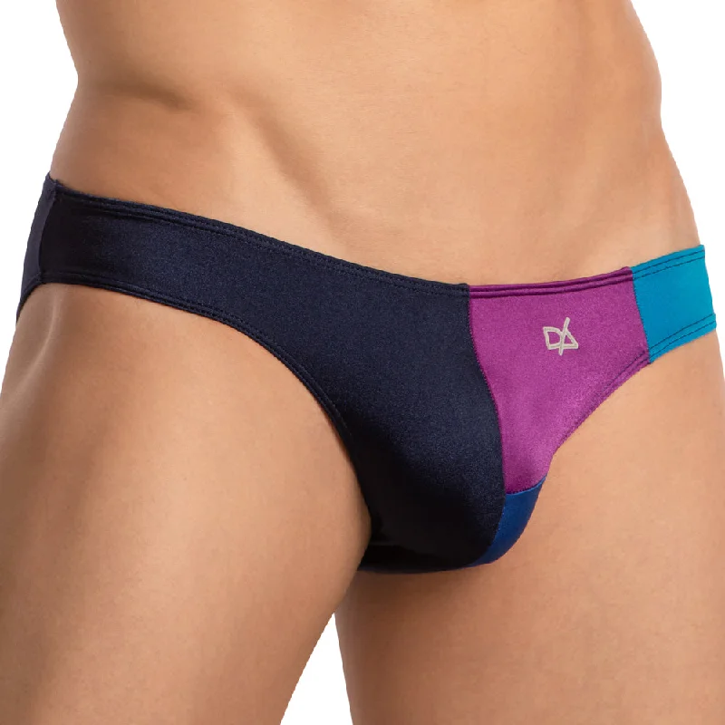 Body - hugging men's sexy underwear for a tight fitDaniel Alexander DAI096 Tri Color Bulge Pouch Bikini Body - hugging men's sexy underwear for a tight fitDaniel Alexander DAI096 Tri Color Bulge Pouch Bikini