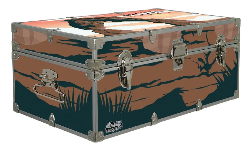 Low - rise men's trunks for a trendy lookDesigner Trunk - Arches National Park - 32x18x13.5" Low - rise men's trunks for a trendy lookDesigner Trunk - Arches National Park - 32x18x13.5"