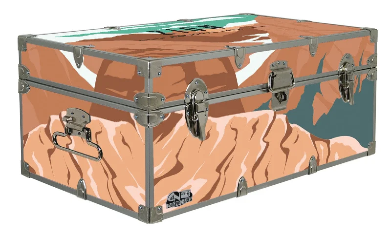Slim - cut men's trunks for a modern styleDesigner Trunk - Zion National Park - 32x18x13.5" Slim - cut men's trunks for a modern styleDesigner Trunk - Zion National Park - 32x18x13.5"