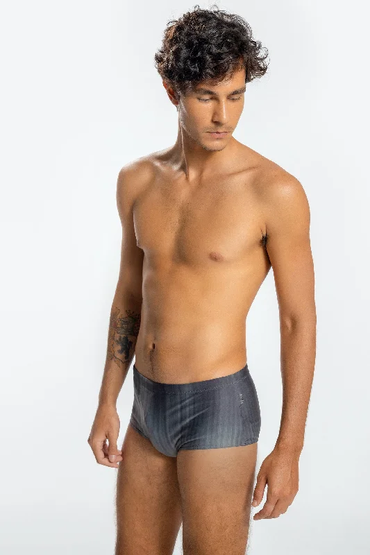 Mid - rise men's trunks for a balanced coverageEssential Swin Future Trunks