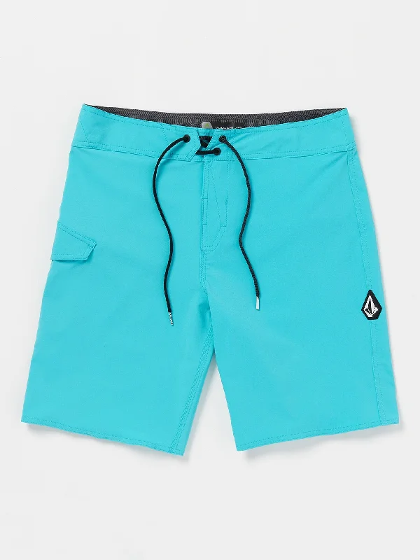 Designer men's trunks with a fashionable edgeLido Solid Mod-Tech Trunks - Clearwater Designer men's trunks with a fashionable edgeLido Solid Mod-Tech Trunks - Clearwater