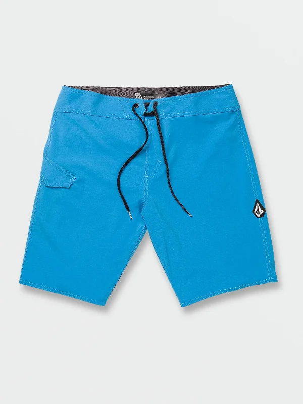 Breathable men's trunks for all - day wearLido Solid Mod-Tech Trunks - Maliblue