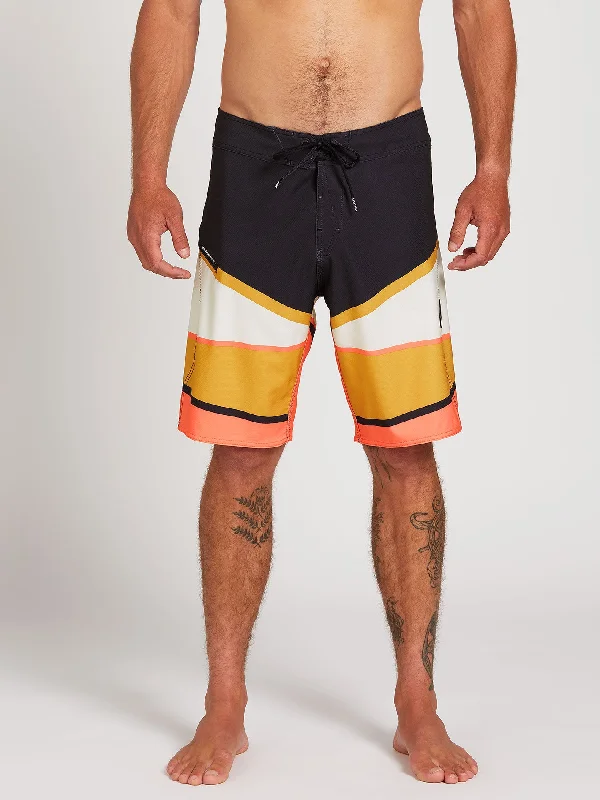 Solid - color men's trunks in various shadesMagma Burst Mod-Tech Trunks - Mineral Yellow