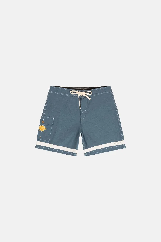 Organic men's trunks for an eco - conscious optionSignature Stripe Trunk Navy