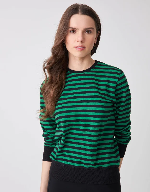 Plush men's robes with a Sherpa liningStriped Midriff Crew Tee Green