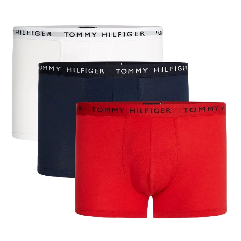 Cotton men's trunks for a comfortable fitTommy Hilfiger 3 Pack Essential Logo Waistband Trunks - White/Desert Sky/Primary Red Cotton men's trunks for a comfortable fitTommy Hilfiger 3 Pack Essential Logo Waistband Trunks - White/Desert Sky/Primary Red
