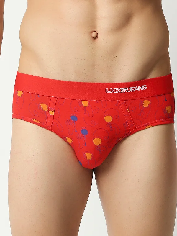 Light - weight men's briefs for summer wearMen Premium Red Cotton Brief - Underjeans By Spykar Light - weight men's briefs for summer wearMen Premium Red Cotton Brief - Underjeans By Spykar